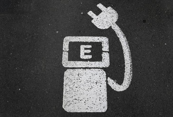 Stifel Updates Outlook on EV Charging Stations; ChargePoint Remains a Favorite