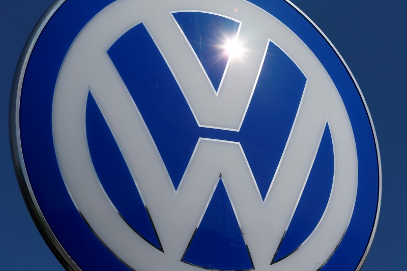 &copy; Reuters.  German consumer group files class action suit on behalf of Volkswagen owners