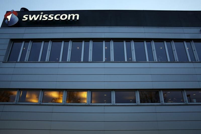 &copy; Reuters.  La operadora Swisscom ganó 1.370 millones en 2017, un 2,2 % menos