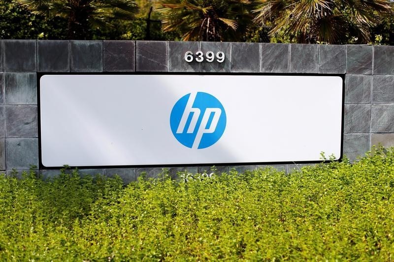 &copy; Reuters.  Квартальная прибыль HP Enterprises упала в 4,6 раза