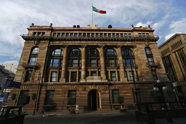 Banxico lleva la tasa al histórico nivel de 8.50% para domar la inflación