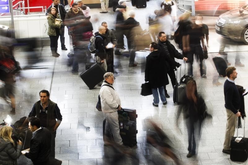&copy; Reuters.  Streiks durchkreuzen Wachstumsziele von Fraport - Weniger Passagiere