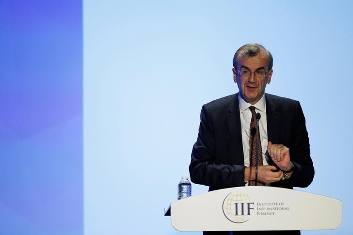 &copy; Reuters.  Villeroy (EZB) - Euro-Zone sollte Meseberger Reformvorstoß aufgreifen