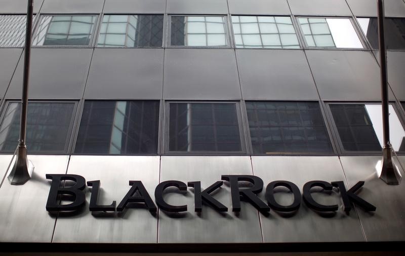 Bitcoin: BlackRock, qui gère $8.7 Mds, ouvre la porte de ses Fonds à la cryptomonnaie