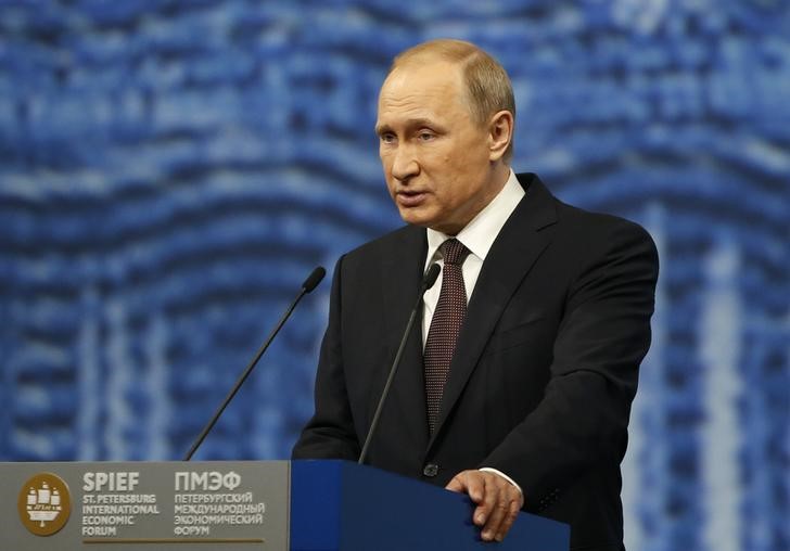 &copy; Reuters.  Путин назвал недостаточным объем французских инвестиций в Россию