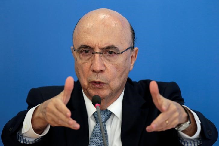 &copy; Reuters.  Despesa pública brasileira não pode continuar a crescer, diz Meirelles