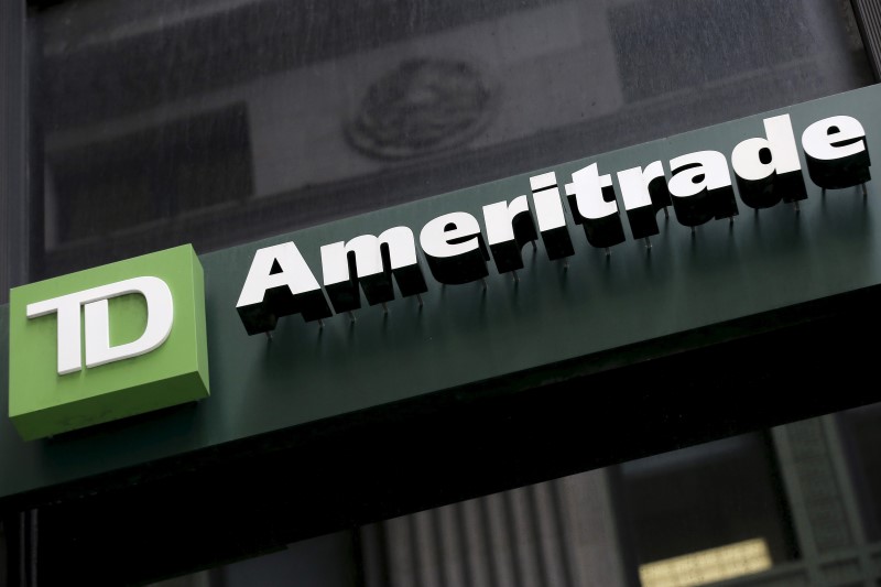 &copy; Reuters.  TD Ameritrade up 3.3% after earnings beat, 2018 outlook