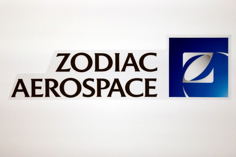 &copy; Reuters.  Safran lanza una oferta acordada de $9.000 millones por Zodiac Aerospace
