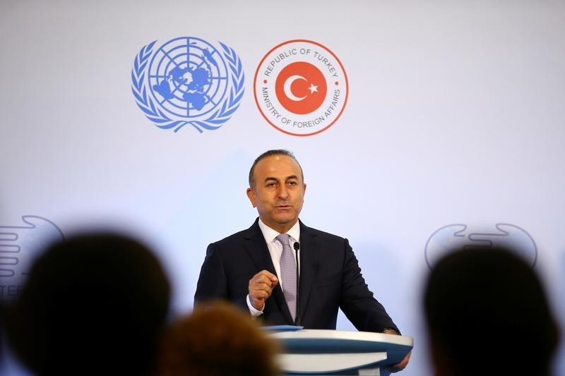 &copy; Reuters.  Türkiye AB'ye vizesiz seyahat hakkı tanınmaması durumunda göçmen anlaşmasından çekilir-Çavuşoğlu