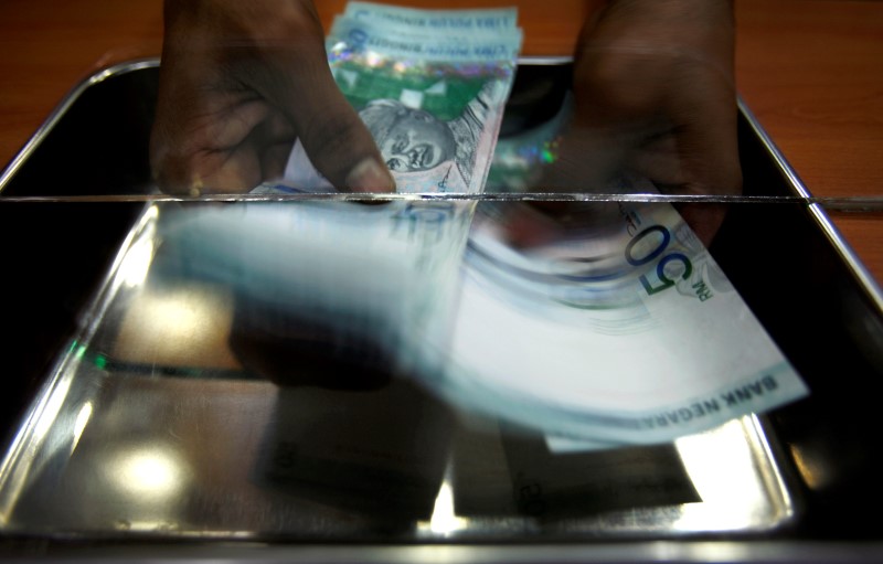 &copy; Reuters.  Malaysia&#39;s September CPI seen at 1.4% year-on-year, slightly slower than August: Reuters poll