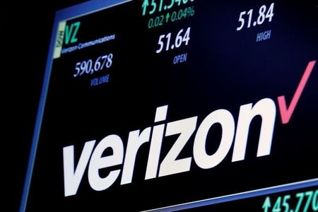 Earnings call: Verizon showcases solid Q4 performance, raises dividend