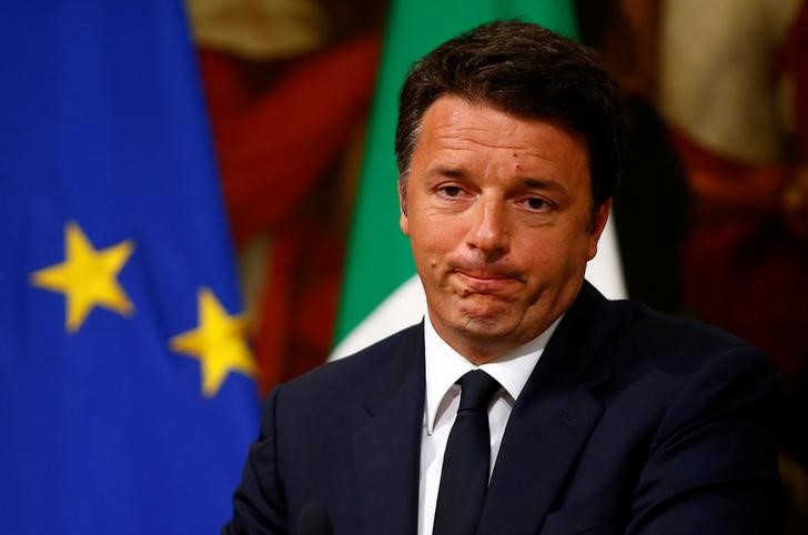 &copy; Reuters.  Italy polls get worse for Renzi as referendum nears