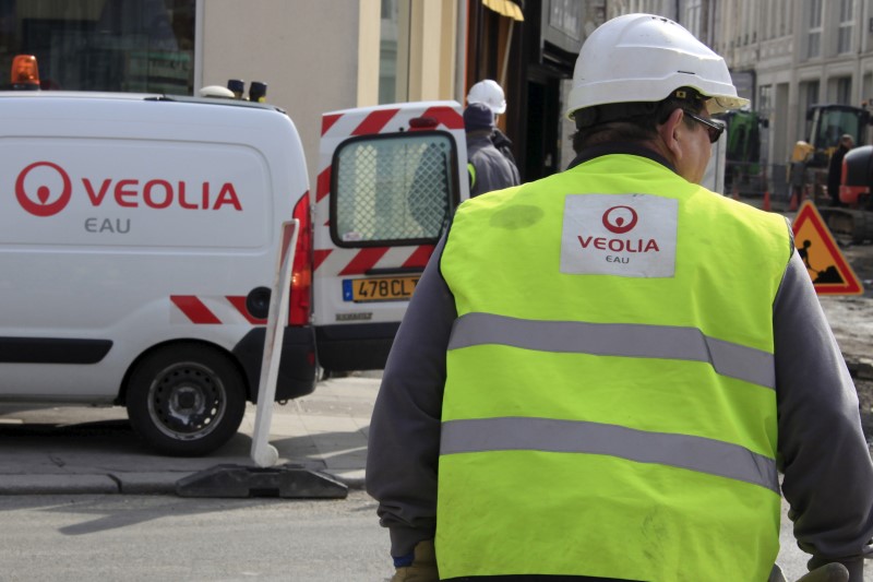 &copy; Reuters.  France's CDC to decide on buying out Veolia in JV at end summer