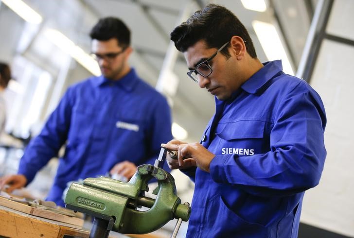 Siemens gliedert große Antriebe bis Herbst aus - Zentrale in Nürnberg