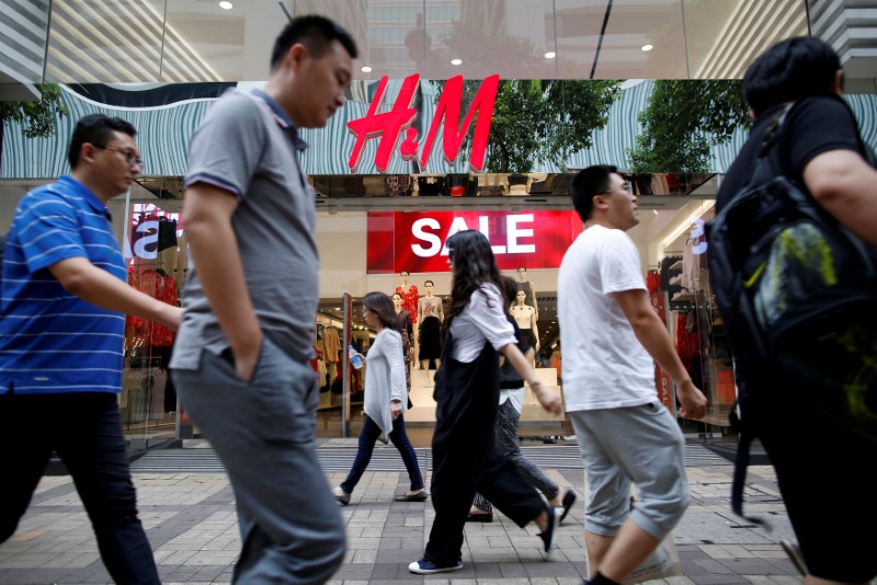 &copy; Reuters.  Vendas H&M abaixo esperado em Março perante dura concorrência