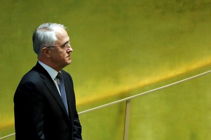 &copy; Reuters.  Australian prime minister survives leadership contest 