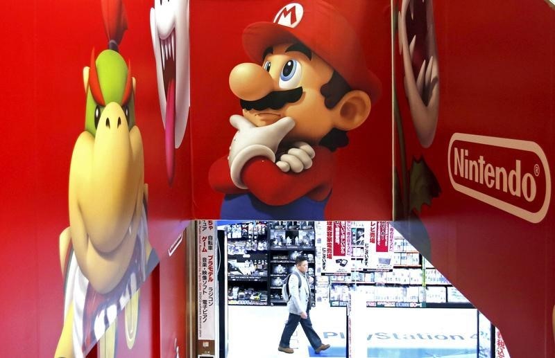 Nintendo Beats Profit Estimates as Switch Lite Boosts Game Sales