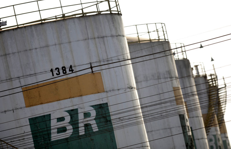 Petrobras está monitorando estoque de combustíveis para virada de ano, diz Prates