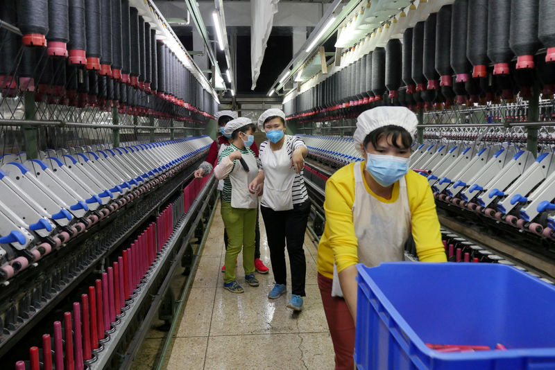 &copy; Reuters.  Economia da China desacelera em outubro após restrições do governo afetarem indústria e varejo