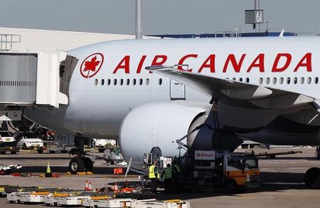 Air Canada shares slump on Q2 earnings miss