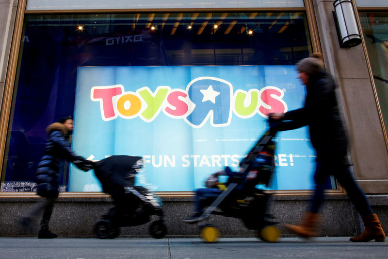 &copy; Reuters.  UPDATE 3-Toys 'R' Us plans to close all U.S. stores; 33,000 jobs at risk -source