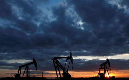 Oil prices muted amid recession fears, OPEC report awaited