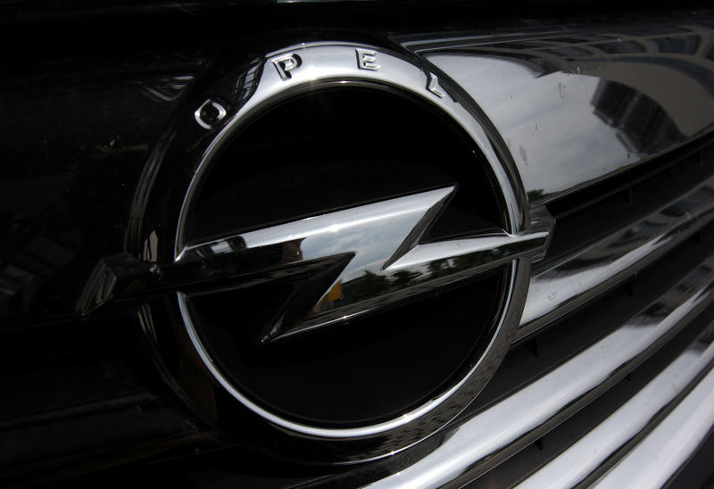 &copy; Reuters.  Hessen und Rheinland-Pfalz warnen vor weiterem Stellenabbau bei Opel