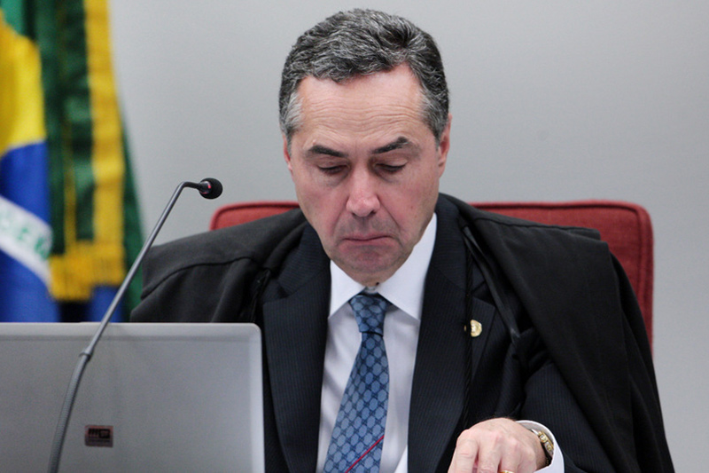 Ministro Luís Roberto Barroso fala sobre movimento golpista no Brasil; veja