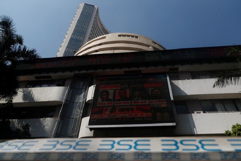 Stock indices in India fell at the end of today’s session;  Nifty 50 down 0.43%