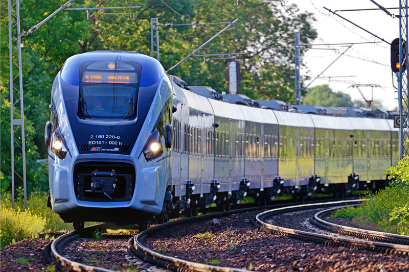 PKP PLK ogłosiły przetarg na budowę odcinka linii Podłęże - Piekiełko na 2 mld zł