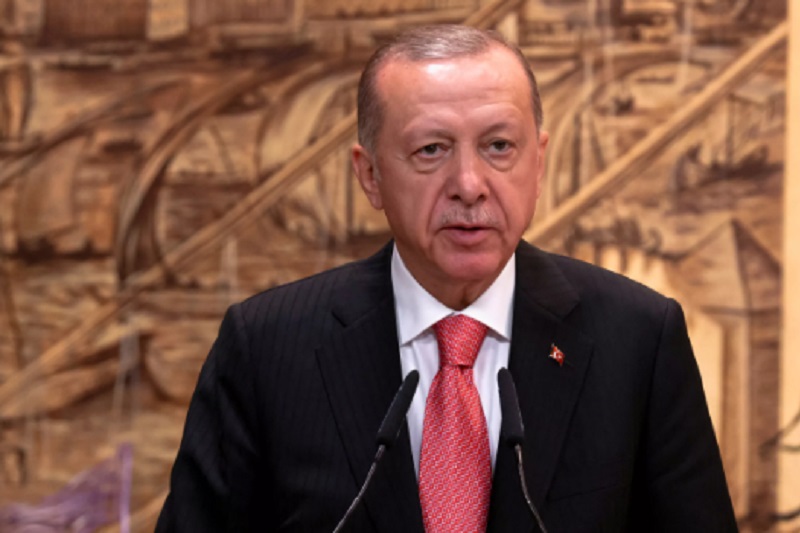 &copy; Reuters Cumhurbaşkanı Erdoğan: “31 Mart akşamı Murat Kurum'la yeniden İstanbul'u yaşayacağız”