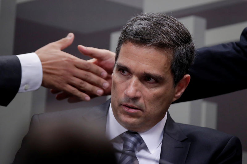 &copy; Reuters Juros: Taxas recuam com declarações de Campos Neto e alívio do câmbio