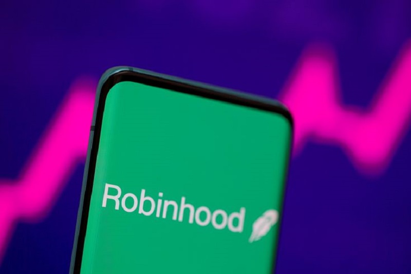 FTX asks bankruptcy judge to stop BlockFi from claiming Robinhood shares