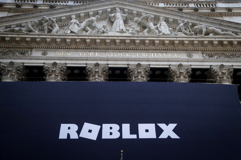 Roblox Shares are 'Overvalued' Says Barclays and Starts at Underweight