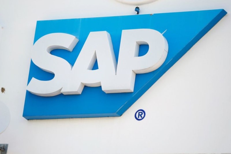 &copy; Reuters SAP SE(SAP.US)预估Q3总营收同比增5%，上调2021年全年业绩指引