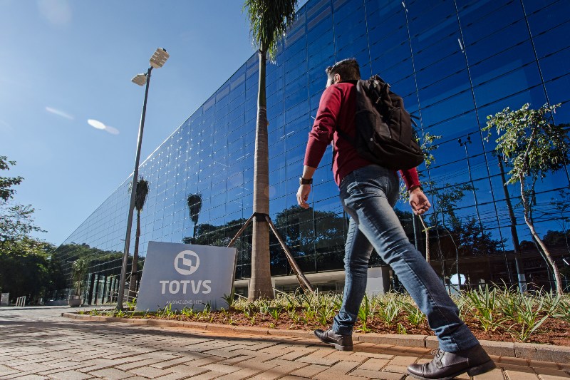 &copy; Totvs Totvs: lucro líquido ajustado soma R$ 200,9 mi no 3º trimestre, alta anual de 31,7%
