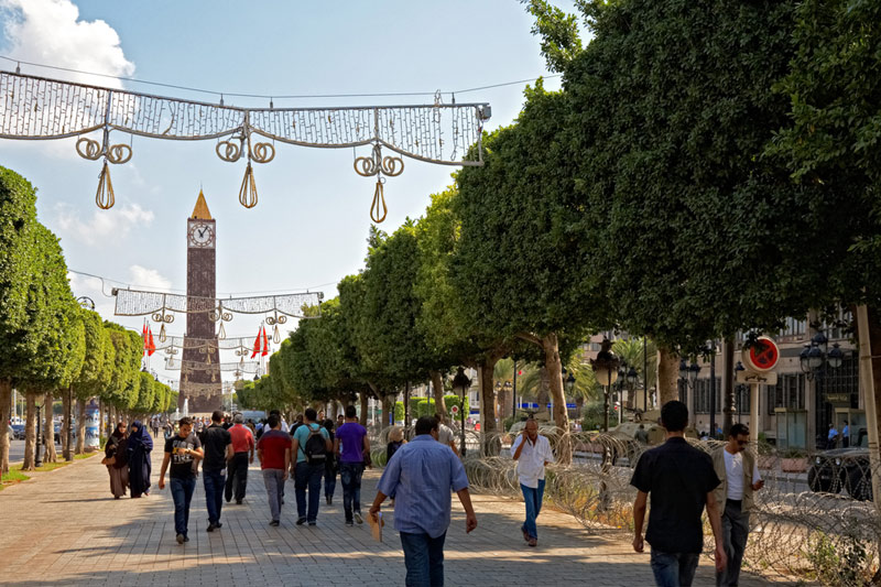 سندات تونس الدولارية لأجل 2025 تهبط سنتا مع تصاعد الاحتجاجات