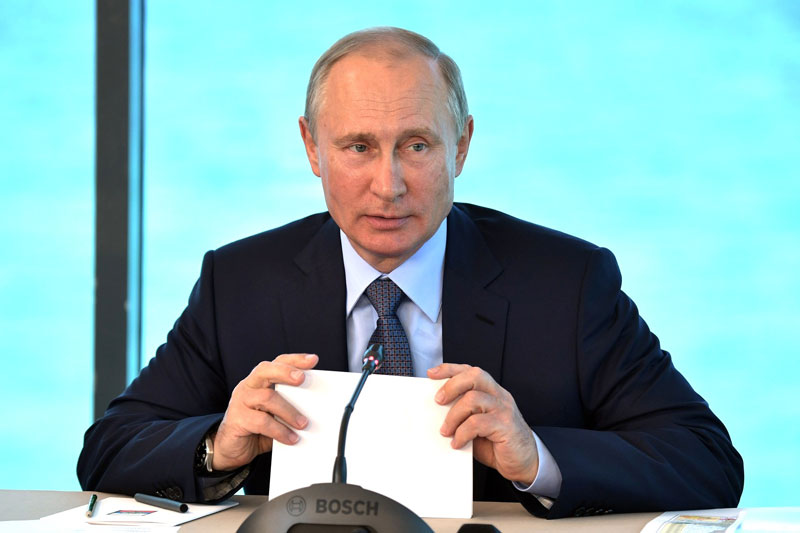 Путин предложил списать за 2-й квартал малому и среднему бизнесу все налоги, кроме НДС