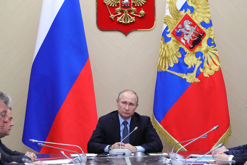 Путин поручил обеспечить переход системы власти на платформенный подход управления