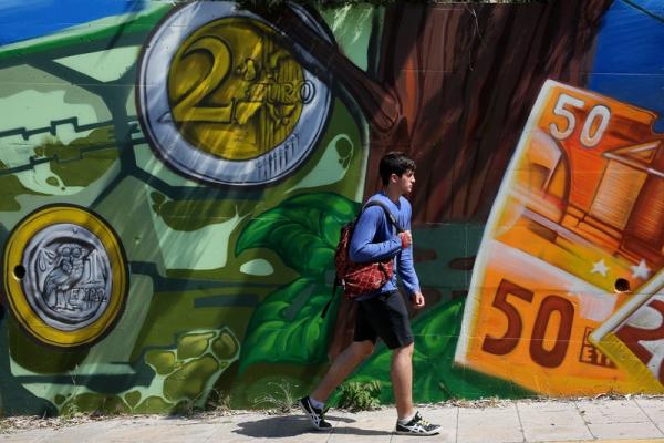 Euro selloff: esperti avvertono che la parità con il dollaro è imminente