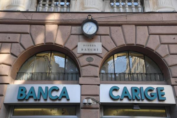 &copy; Reuters.  Italy's Carige to sell consumer credit arm to Chenavari