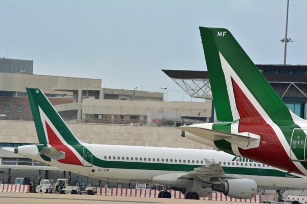 &copy; Reuters.  Dl fisco, da rottamazione ter ad Alitalia