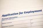 米新規失業保険申請、予想外に増加 6月のレイオフ急増