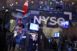 Wall Street falls as recession worries persist