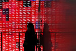 Global stocks rise; BOE decision lifts pound
