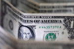 Dólar oscila pouco em dia de feriado nos EUA; dados devem moldar a semana