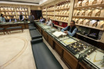 Gold prices buckle under pressure from 'King Dollar', higher yields
