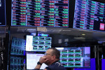 Wall Street dispara com comentários de Trump sobre a China e Broadcom sobe
