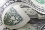 Giá USD lùi bước