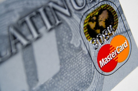 MasterCard tops Q4 estimates on strong payment network growth